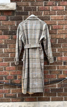 Load image into Gallery viewer, VICTORIA BECKHAM Houndstooth Checked Reversible Wool Coat
