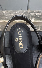 Load image into Gallery viewer, CHANEL Pearl Embellished Lambskin Thong Sandals
