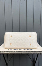 Load image into Gallery viewer, LOUIS VUITTON Monogram Empreinte Leather Artsy MM Bag
