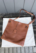 Load image into Gallery viewer, HERMÈS Sellier Slouchy Flat Leather Shoulder Crossbody Bag
