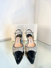 Load image into Gallery viewer, MANOLO BLAHNIK Patent Leather Slides
