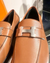 Load image into Gallery viewer, HERMÈS Paris Leather Loafers
