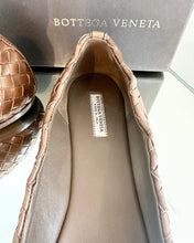 Load image into Gallery viewer, BOTTEGA Venetta Intrecciato Weave Leather Ballet Flats
