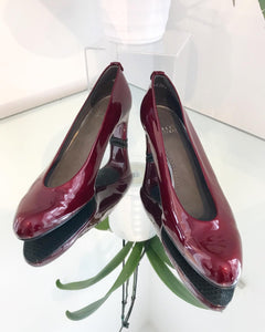 STUART WEITZMAN Patent Leather Mid Heel Pumps