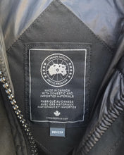 Load image into Gallery viewer, CANADA GOOSE Fur Trim Hooded Parka
