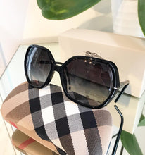 Load image into Gallery viewer, BURBERRY Sunglasses
