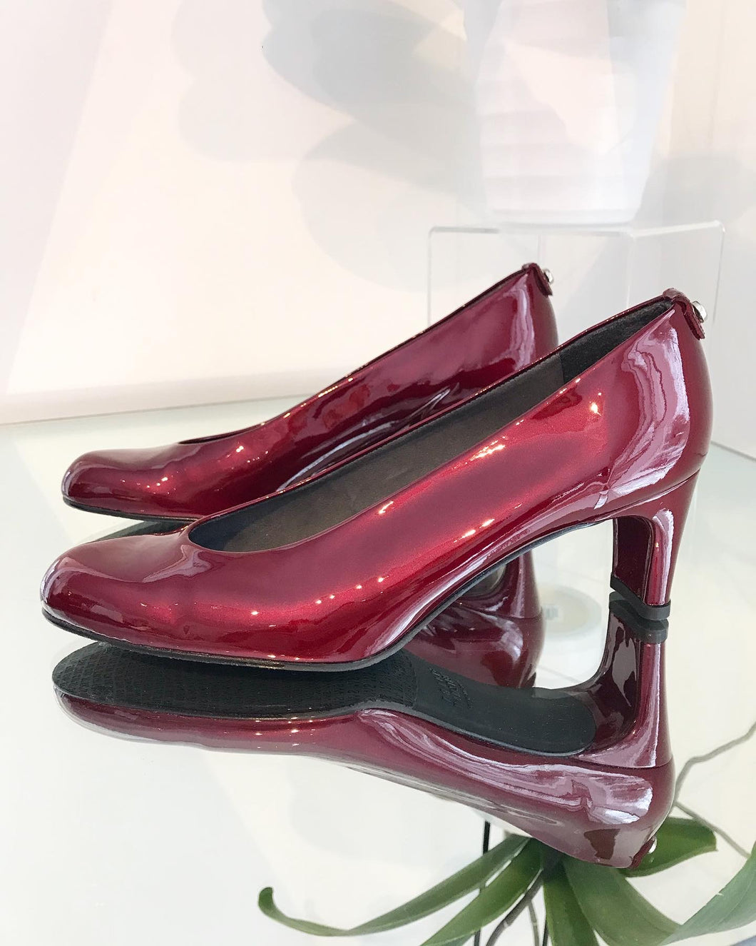 STUART WEITZMAN Patent Leather Mid Heel Pumps