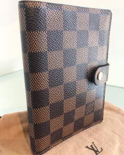 Load image into Gallery viewer, LOUIS VUITTON Damier Ebene PM Agenda Wallet
