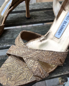 MANOLO BLAHNIK Gold Fabric Heels