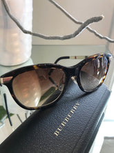 Load image into Gallery viewer, BURBERRY Sunglasses
